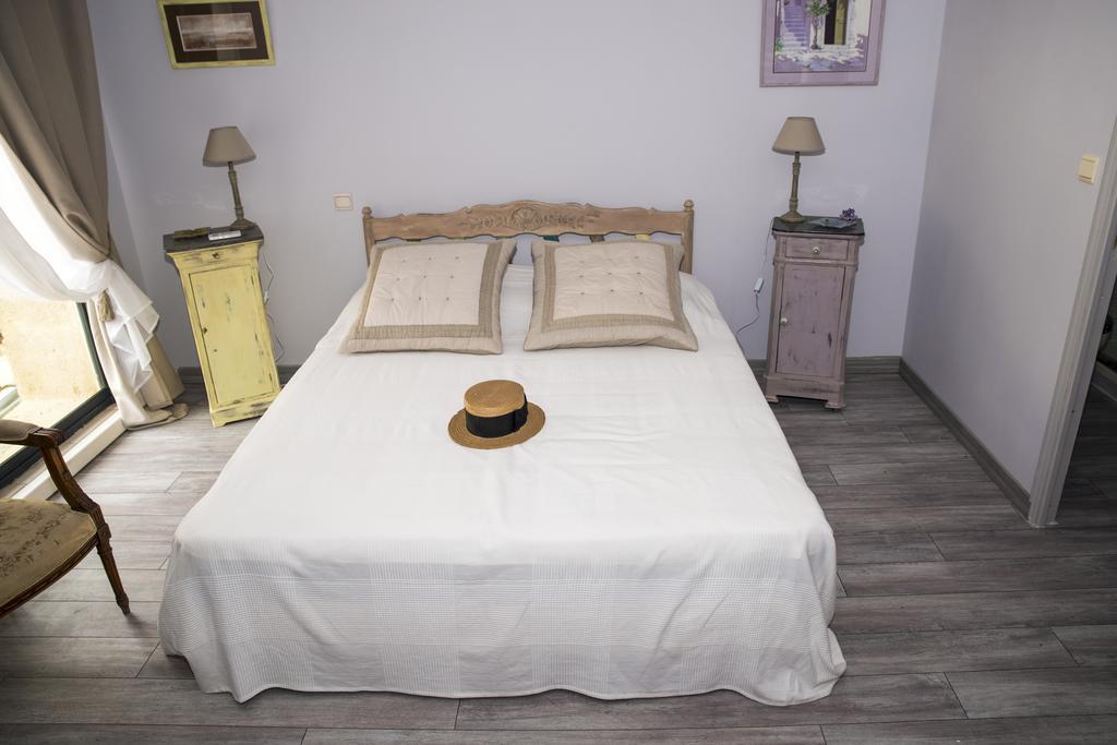 Le Clos Des Aramons Bernis Εξωτερικό φωτογραφία