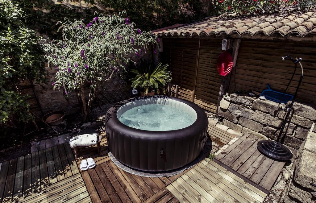Le Clos Des Aramons Bernis Εξωτερικό φωτογραφία
