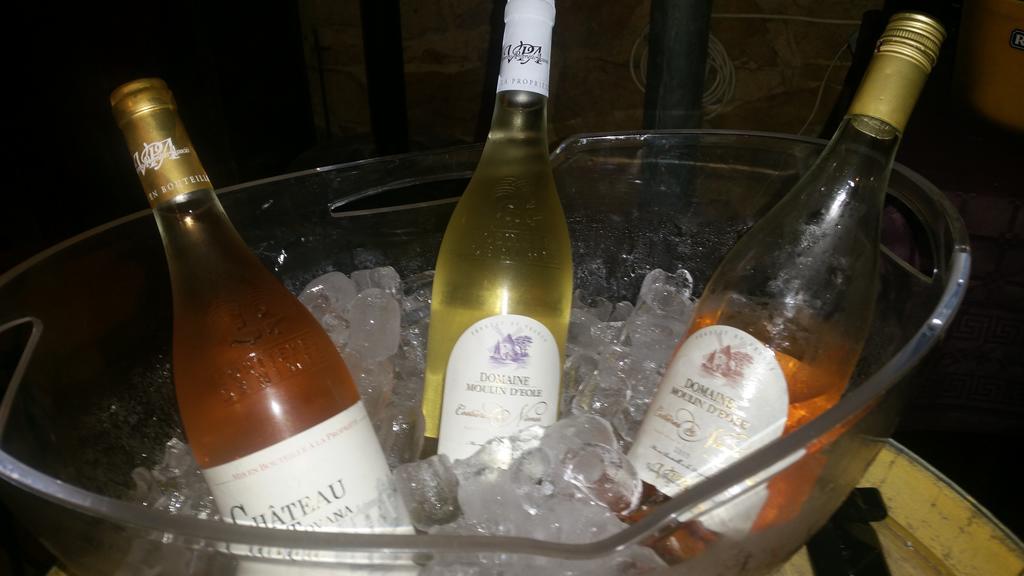 Le Clos Des Aramons Bernis Εξωτερικό φωτογραφία