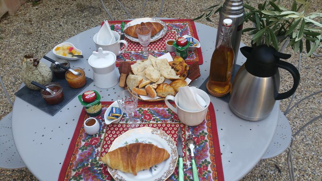 Le Clos Des Aramons Bernis Εξωτερικό φωτογραφία